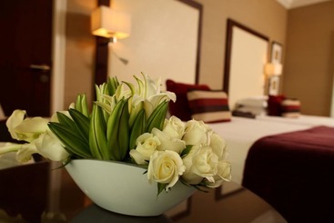 هتل Mövenpick Grand Al Bustan