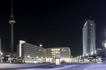 هتل Park Inn By Radisson Berlin Alexanderplatz