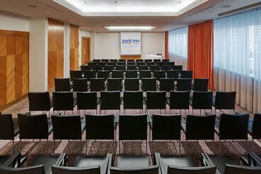 هتل Park Inn By Radisson Berlin Alexanderplatz