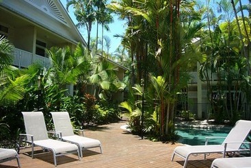 هتل Port Douglas Retreat