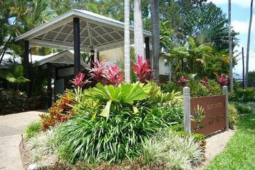 هتل Port Douglas Retreat