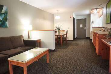 Radisson Hotel Portland Airport
