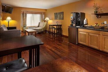 Radisson Hotel Portland Airport