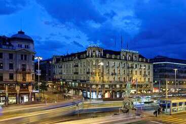 هتل Schweizerhof Zurich