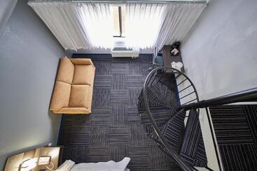酒店 Admiralty Inn & Suites   A Red Collection