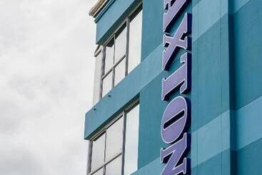 هتل Paxton