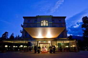 هتل Waldhaus Flims Wellness Resort, Autograph Collection