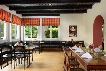 هتل Waldhaus Flims Wellness Resort, Autograph Collection