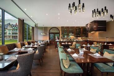 هتل Waldhaus Flims Wellness Resort, Autograph Collection