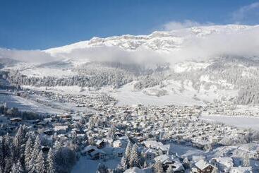 هتل Waldhaus Flims Wellness Resort, Autograph Collection