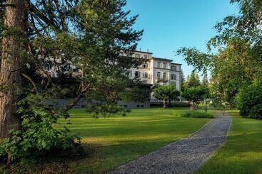 هتل Waldhaus Flims Wellness Resort, Autograph Collection