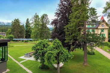 هتل Waldhaus Flims Wellness Resort, Autograph Collection