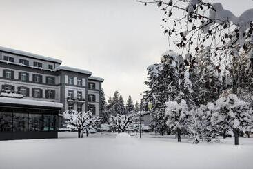 هتل Waldhaus Flims Wellness Resort, Autograph Collection