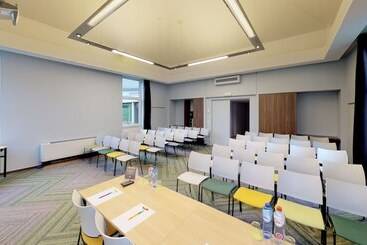 Ibis Styles Louvain La Neuve Hotel And Events