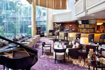 Jw Marriott Hotel Surabaya - スラバヤ