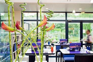 Novotel Orléans Saintjeandebraye