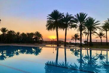 Portemilio Hotel & Resort