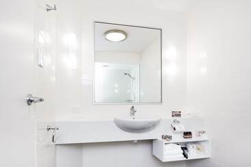 St Ives Apartments