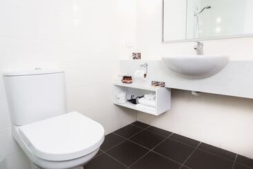 St Ives Apartments