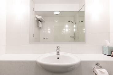 St Ives Apartments