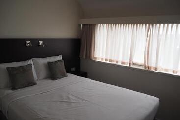 St Ives Apartments