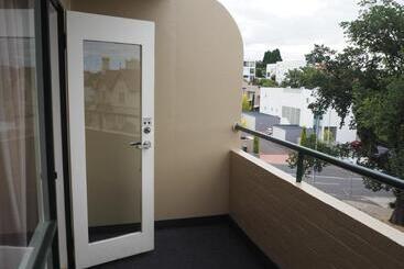 St Ives Apartments