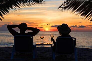 The Westin Grand Cayman Seven Mile Beach Resort & Spa