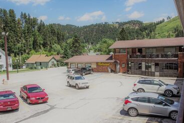 Deadwood Miners Hotel & Restaurant