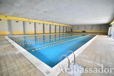 هتل Ambassador   Free Parking