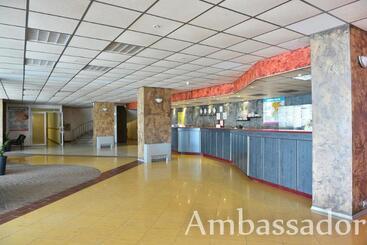 هتل Ambassador   Free Parking