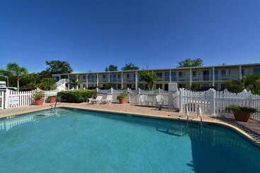 هتل Americas Best Value Inn Bradenton Sarasota