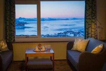 هتل Arctic