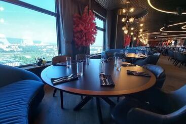 ホテル Astoria Grand