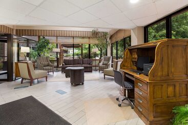 هتل Best Western Braddock Inn