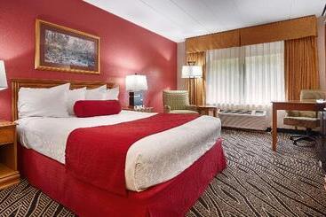 هتل Best Western Braddock Inn