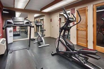 هتل Best Western Braddock Inn