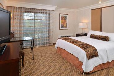 هتل Best Western Corte Madera Inn