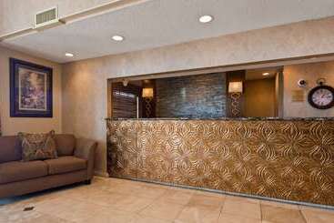 هتل Best Western Of Alexandria Inn & Suites & Conference Center