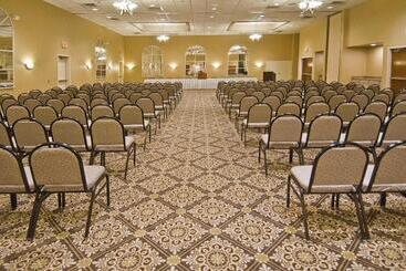 هتل Best Western Of Alexandria Inn & Suites & Conference Center