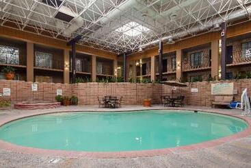 هتل Best Western Of Alexandria Inn & Suites & Conference Center