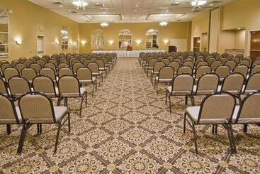 هتل Best Western Of Alexandria Inn & Suites & Conference Center