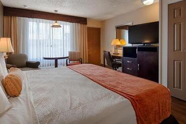 فندق Best Western Paradise Inn