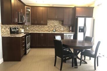 هتل Best Western Plus Barrie