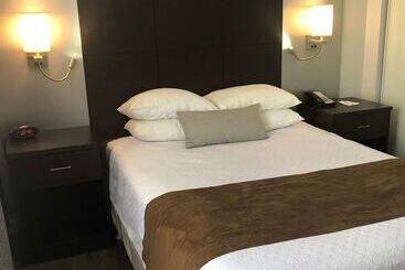 هتل Best Western Plus Barrie