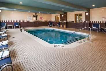 هتل Best Western Plus Barrie