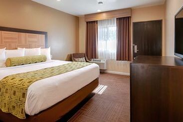 هتل Best Western Plus Glendale