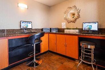 Best Western Plus Suites Hotel   Los Angeles Lax Airport