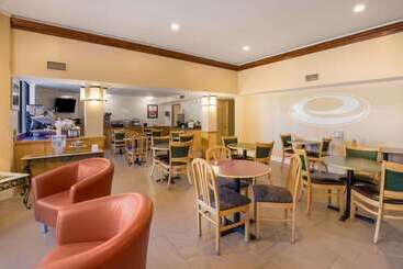 هتل Econo Lodge