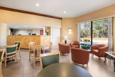 هتل Econo Lodge