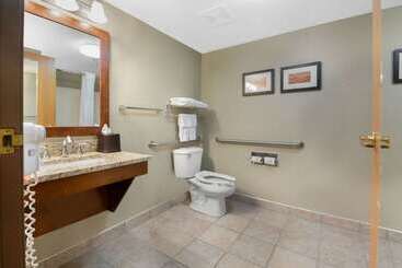 هتل Comfort Inn